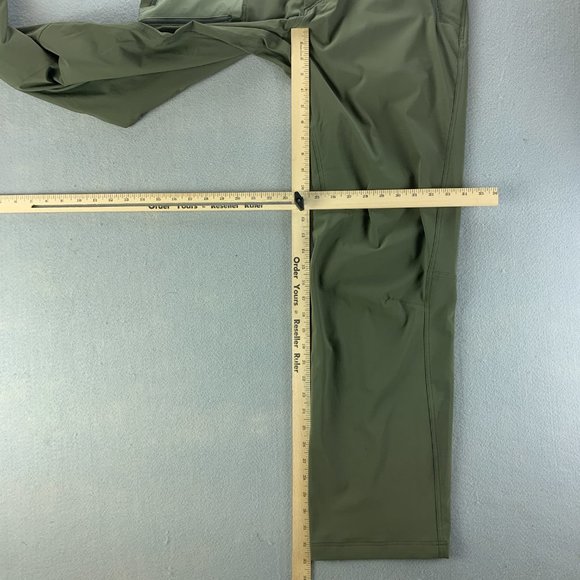 **SOLD**Magpul Mens Utility Pants Large Green Tactical Softshell Nylon Stretch - Picture 9 of 13